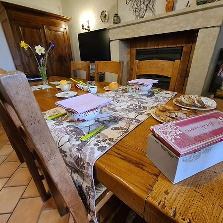 Chambres D'Hotes Au Calme Avec Salle De Jeux En Berry - Fr-1-591-678 Saulnay Exteriér fotografie